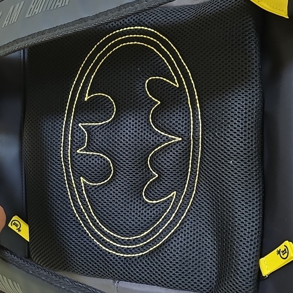 Loungefly Collectiv Batman 85th Anniversary Travelr Full Size Backpack - Picture 11 of 13